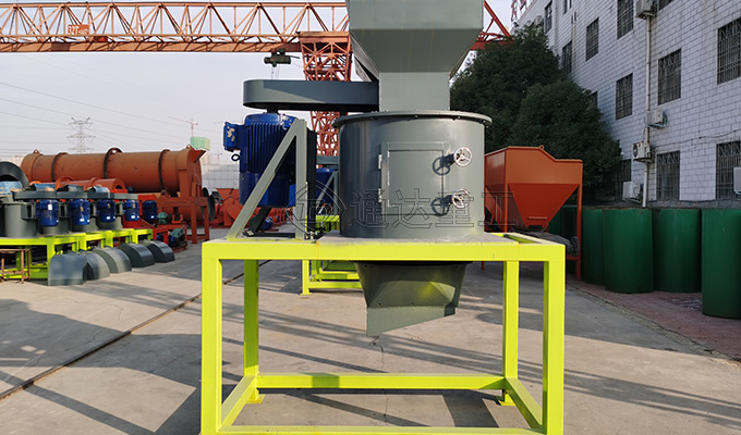 雞糞立式粉碎機(jī)